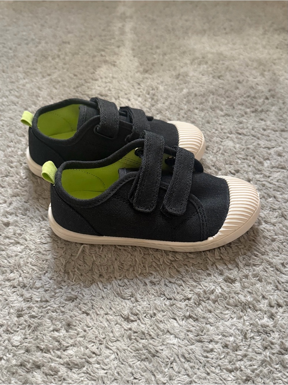 NWOT Cat & Jack Toddler Black Canvas Sneakers with Lime Interior